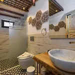 Iksirci Baba מלון 5*