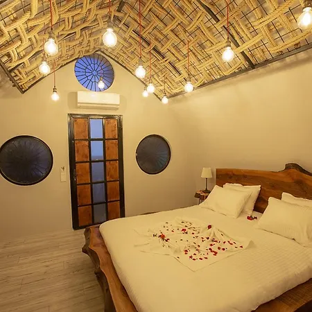 Отель Iksirci Baba Олудениз