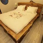Iksirci Baba מלון 5*