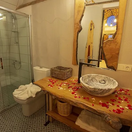 Iksirci Baba Hotel